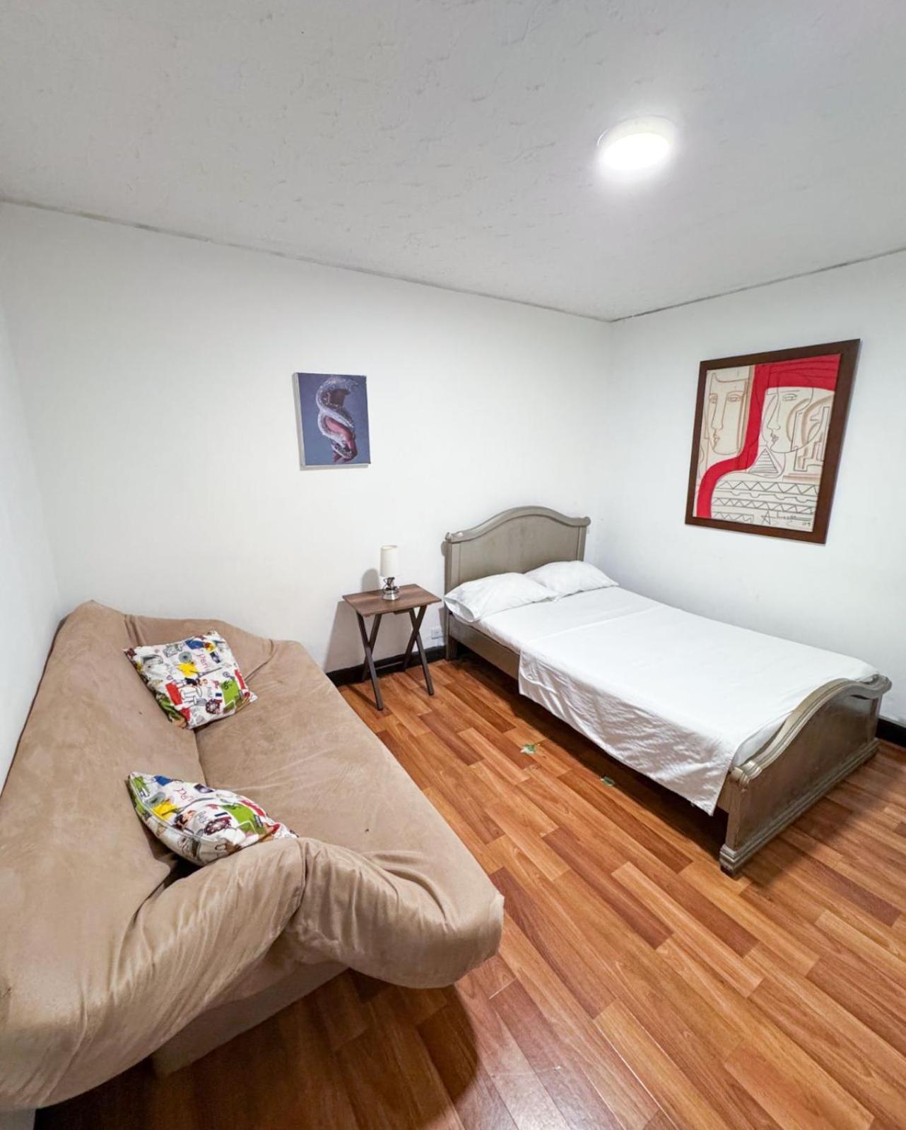 Santiago Dc Hostal 420 Weedfriendly Cali Exterior foto