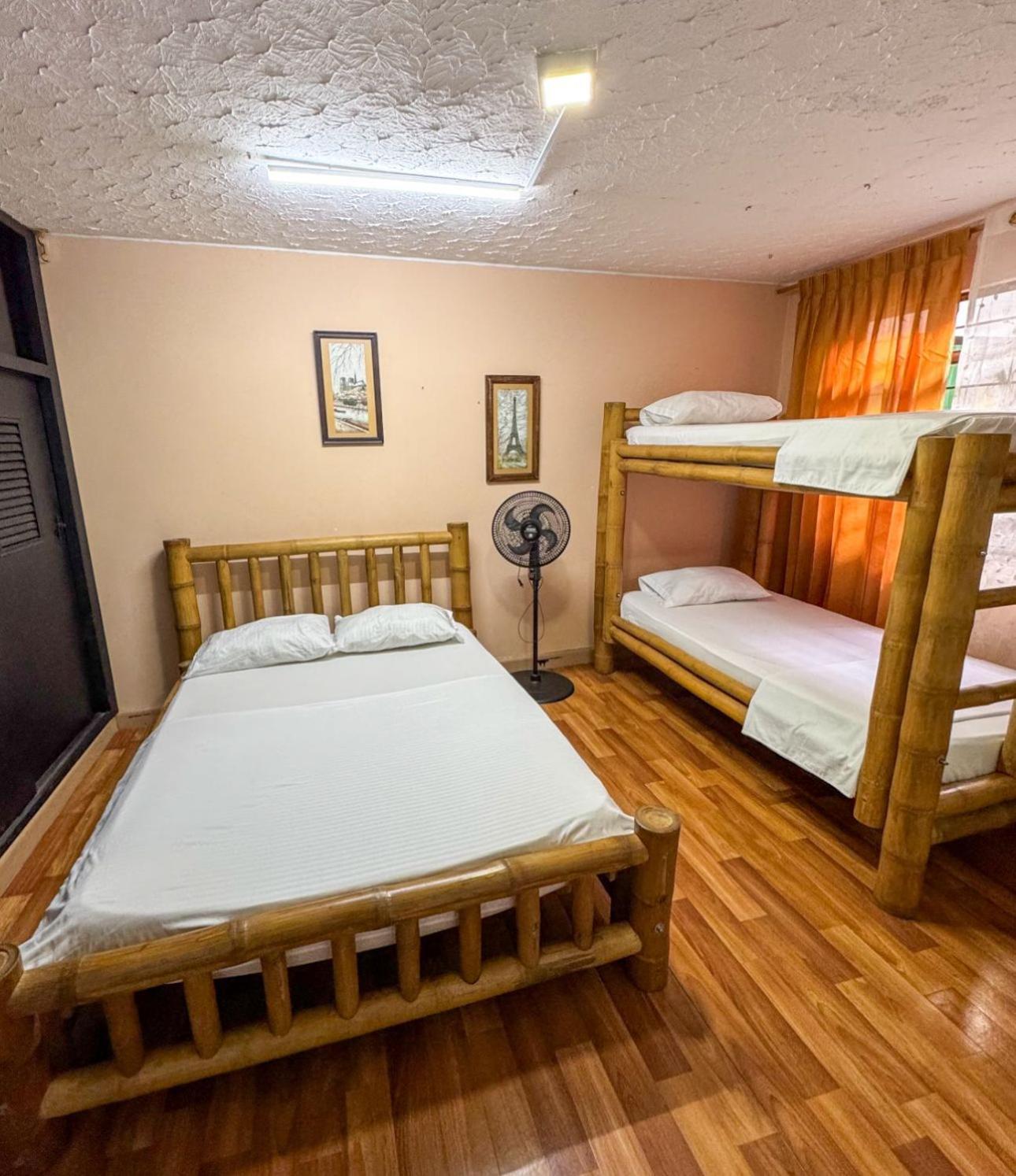 Santiago Dc Hostal 420 Weedfriendly Cali Exterior foto